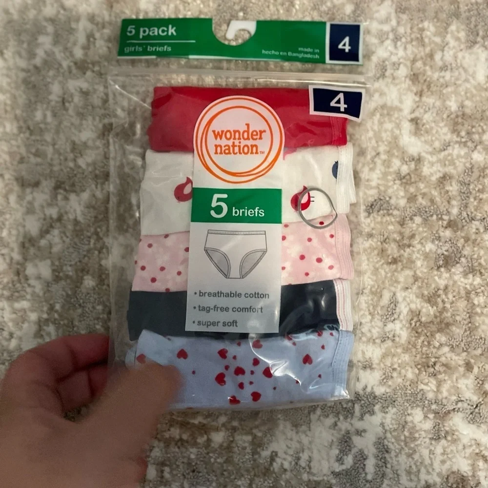 Wonder Nation Girls Tag less' Briefs 5-Pack - Red, White, Pink, Black size 4-NWT